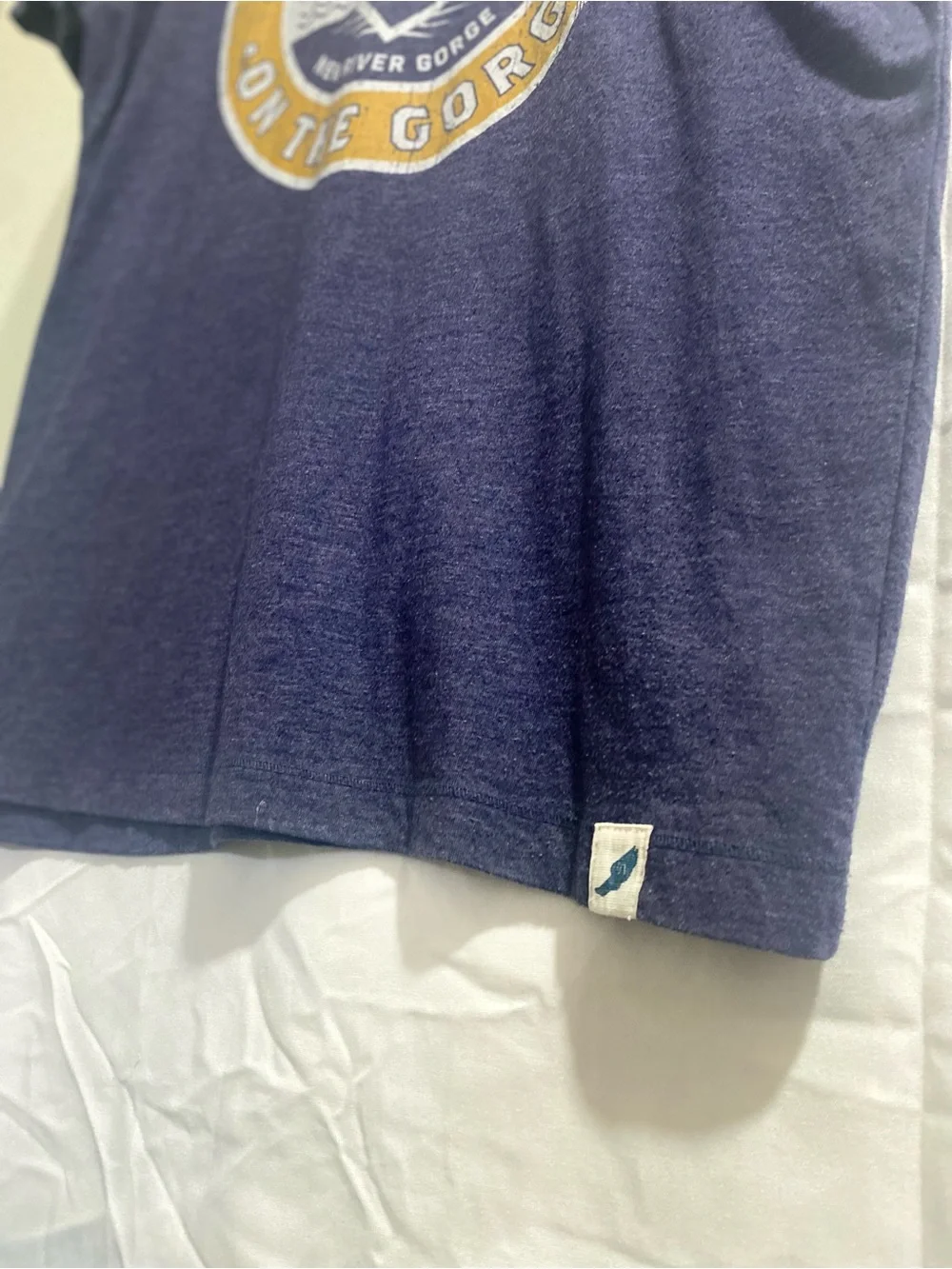 Unwind by League Adventures on the Gorge Graphic Crew Neck Navy Men  Large - Picture 5 of 9